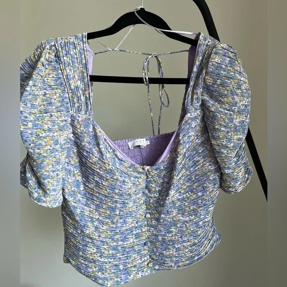 NWT - Astr Puff Sleeve Top - Picture 3 of 5